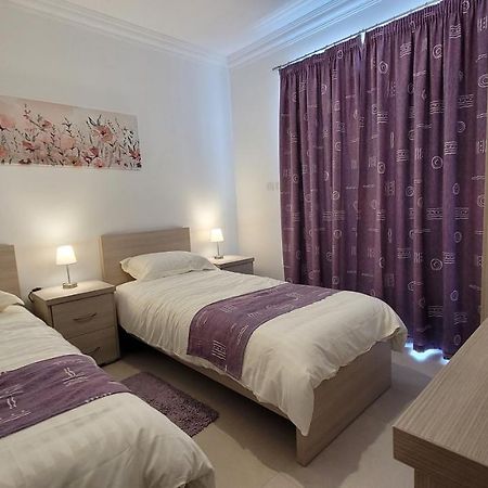 Lovely Apartment With Side Sea View Σεντ Πόλς Μπέι Εξωτερικό φωτογραφία