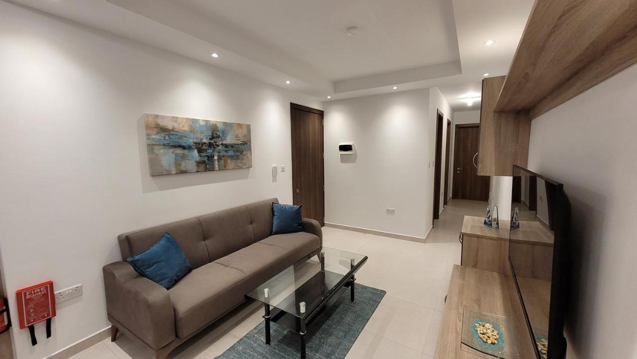 Lovely Apartment With Side Sea View Σεντ Πόλς Μπέι Εξωτερικό φωτογραφία