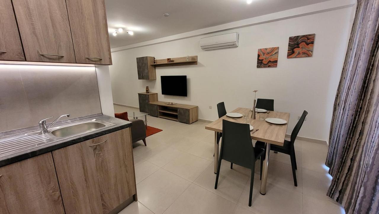 Lovely Apartment With Side Sea View Σεντ Πόλς Μπέι Εξωτερικό φωτογραφία